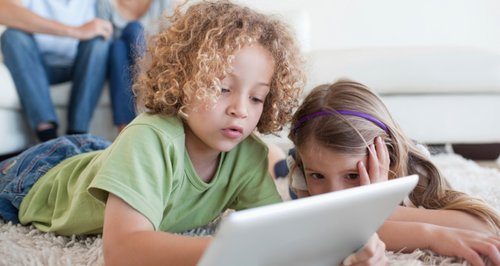 Kids on iPad